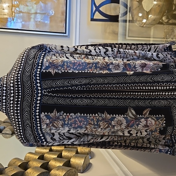 Hale Bob Floral Black, White, Blue Zebra Detail Luxuey Blouse - Picture 5 of 8